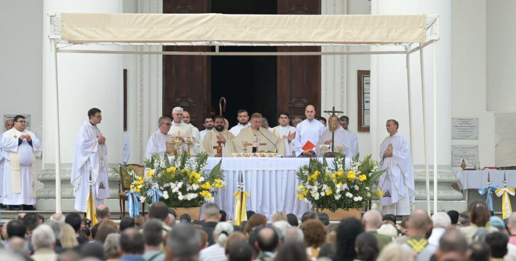 Paraná celebró la Fiesta del Cuerpo y Sangre de Cristo